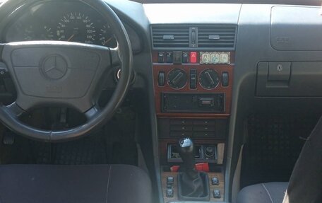 Mercedes-Benz C-Класс, 1994 год, 370 000 рублей, 7 фотография