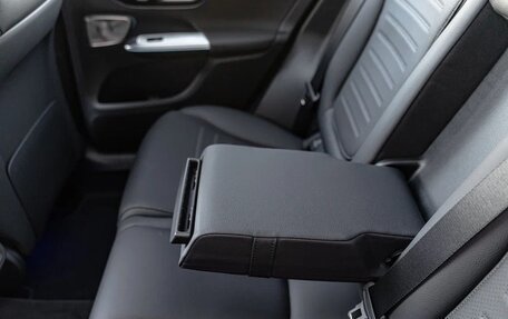 Mercedes-Benz GLC, 2025 год, 8 990 000 рублей, 37 фотография