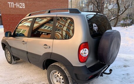 Chevrolet Niva I рестайлинг, 2012 год, 460 000 рублей, 5 фотография