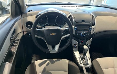 Chevrolet Cruze II, 2013 год, 649 000 рублей, 10 фотография
