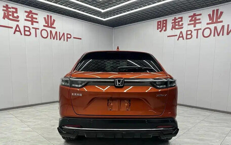 Honda Vezel, 2022 год, 1 860 000 рублей, 4 фотография