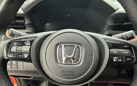 Honda Vezel, 2022 год, 1 860 000 рублей, 10 фотография