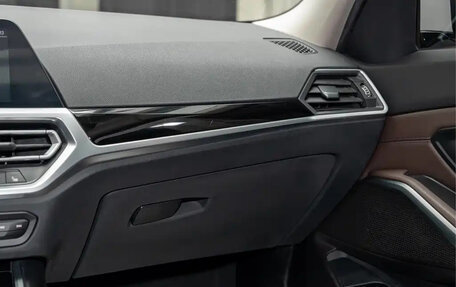 BMW 3 серия, 2022 год, 3 150 000 рублей, 16 фотография