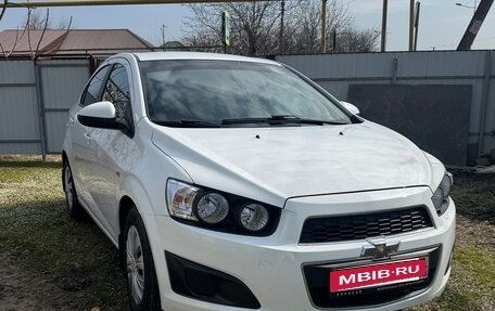 Chevrolet Aveo III, 2015 год, 820 000 рублей, 1 фотография