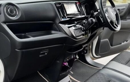 Honda N-WGN I рестайлинг, 2017 год, 23 фотография