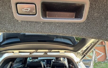 Toyota Harrier, 2019 год, 3 150 000 рублей, 10 фотография