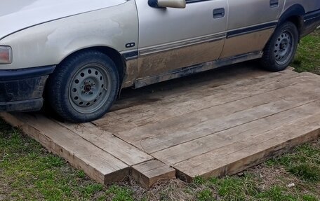 Opel Vectra A, 1990 год, 95 000 рублей, 2 фотография