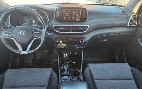 Hyundai Tucson III, 2019 год, 2 200 000 рублей, 13 фотография