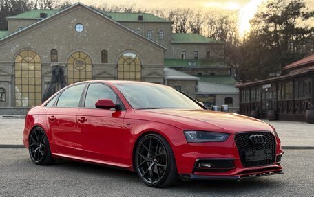 Audi A4, 2012 год, 2 380 000 рублей, 2 фотография