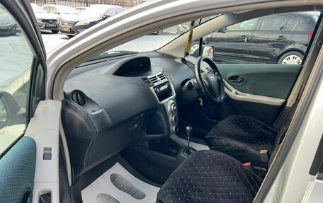 Toyota Vitz, 2005 год, 599 999 рублей, 10 фотография