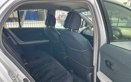 Toyota Vitz, 2005 год, 599 999 рублей, 13 фотография