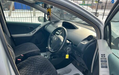 Toyota Vitz, 2005 год, 599 999 рублей, 14 фотография