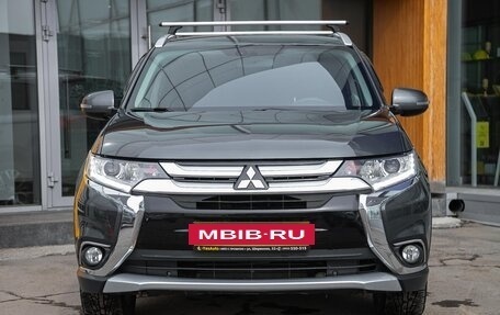 Mitsubishi Outlander III рестайлинг 3, 2015 год, 1 748 000 рублей, 5 фотография