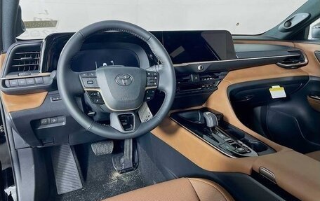 Toyota Crown, 2026 год, 10 600 000 рублей, 7 фотография