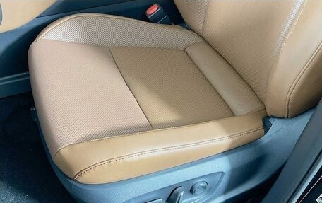 Toyota Crown, 2026 год, 10 600 000 рублей, 13 фотография