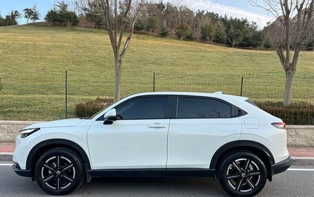 Honda Vezel, 2023 год, 2 120 000 рублей, 5 фотография