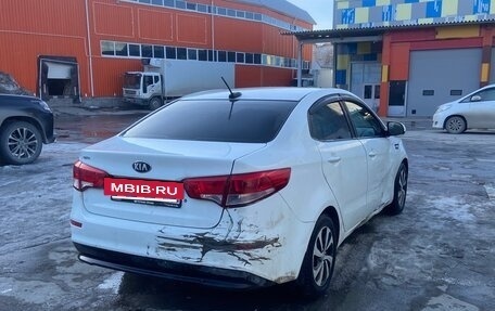 KIA Rio III рестайлинг, 2017 год, 900 000 рублей, 6 фотография