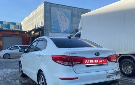 KIA Rio III рестайлинг, 2017 год, 900 000 рублей, 4 фотография