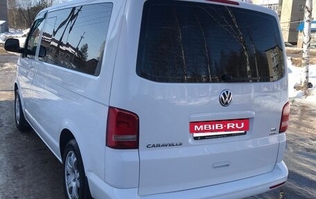 Volkswagen Caravelle T5, 2015 год, 2 550 000 рублей, 8 фотография