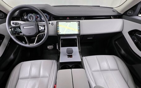 Land Rover Range Rover Evoque II, 2024 год, 5 640 000 рублей, 7 фотография