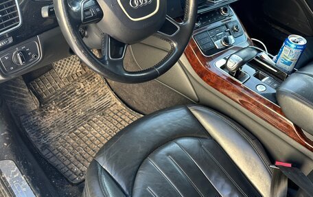 Audi A8, 2011 год, 1 400 000 рублей, 13 фотография