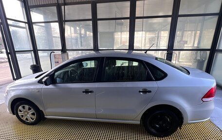 Volkswagen Polo VI (EU Market), 2015 год, 700 000 рублей, 2 фотография