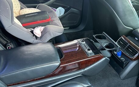 Audi A8, 2011 год, 1 400 000 рублей, 12 фотография