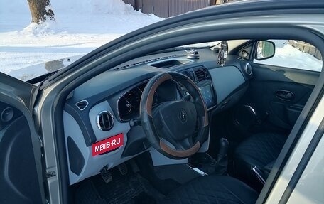 Renault Logan II, 2014 год, 1 020 000 рублей, 6 фотография