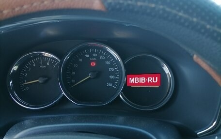 Renault Logan II, 2014 год, 1 020 000 рублей, 5 фотография