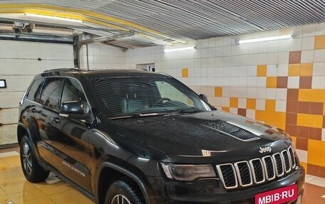 Jeep Grand Cherokee, 2019 год, 4 400 000 рублей, 5 фотография