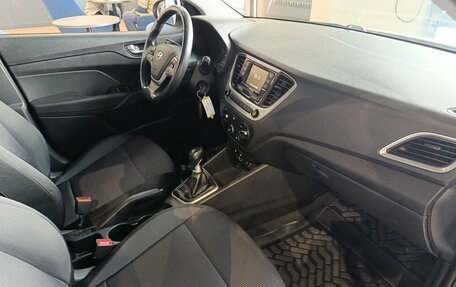 Hyundai Solaris II рестайлинг, 2017 год, 1 079 000 рублей, 8 фотография