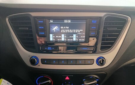 Hyundai Solaris II рестайлинг, 2017 год, 1 079 000 рублей, 12 фотография