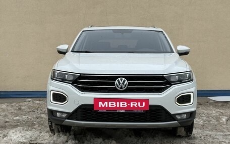 Volkswagen T-Roc I, 2020 год, 2 500 000 рублей, 2 фотография