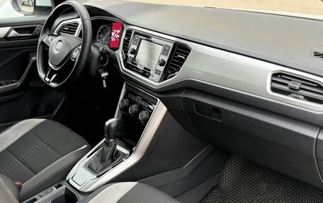 Volkswagen T-Roc I, 2020 год, 2 500 000 рублей, 9 фотография