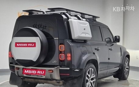 Land Rover Defender II, 2023 год, 7 720 000 рублей, 4 фотография