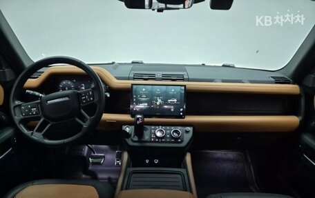 Land Rover Defender II, 2023 год, 7 720 000 рублей, 7 фотография