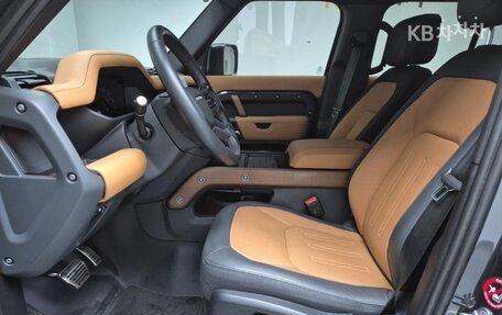 Land Rover Defender II, 2023 год, 7 720 000 рублей, 11 фотография