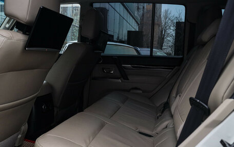 Mitsubishi Pajero IV, 2019 год, 3 680 000 рублей, 8 фотография