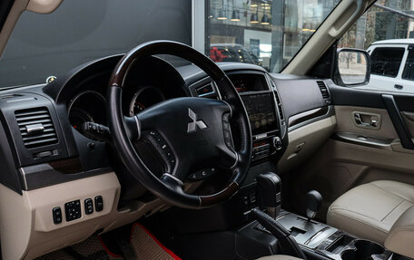 Mitsubishi Pajero IV, 2019 год, 3 680 000 рублей, 22 фотография