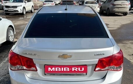 Chevrolet Cruze II, 2009 год, 450 000 рублей, 4 фотография