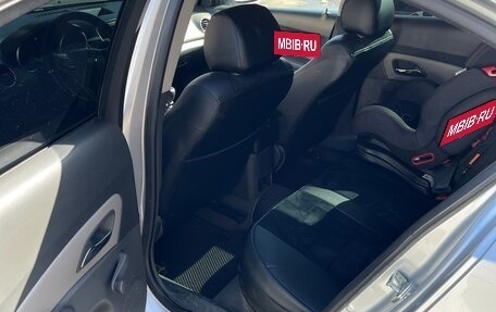 Chevrolet Cruze II, 2009 год, 450 000 рублей, 6 фотография