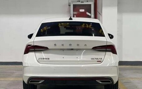 Skoda Octavia IV, 2020 год, 1 700 000 рублей, 3 фотография