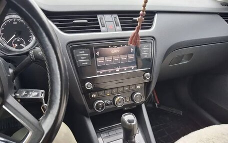 Skoda Octavia, 2017 год, 1 580 000 рублей, 5 фотография