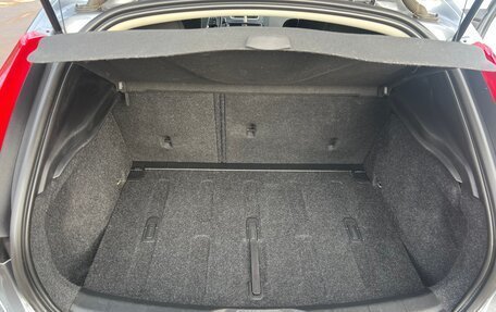 Volvo V40 II рестайлинг, 2018 год, 2 020 000 рублей, 11 фотография