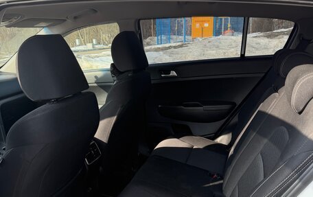 KIA Sportage IV рестайлинг, 2019 год, 2 200 000 рублей, 8 фотография