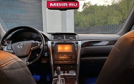 Toyota Camry, 2016 год, 2 050 000 рублей, 7 фотография