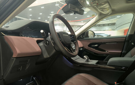 Land Rover Range Rover Evoque II, 2025 год, 6 490 000 рублей, 20 фотография