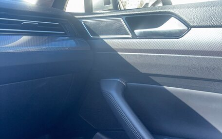 Volkswagen Passat B8 рестайлинг, 2018 год, 2 950 000 рублей, 17 фотография