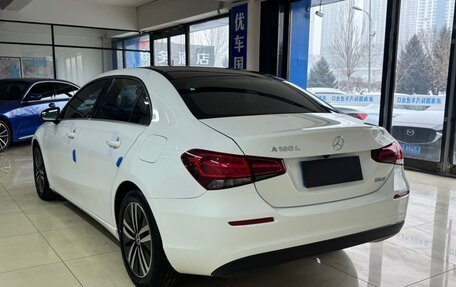 Mercedes-Benz A-Класс, 2021 год, 1 961 500 рублей, 2 фотография