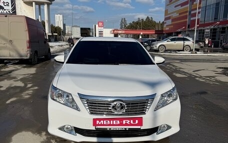 Toyota Camry, 2013 год, 1 350 000 рублей, 2 фотография